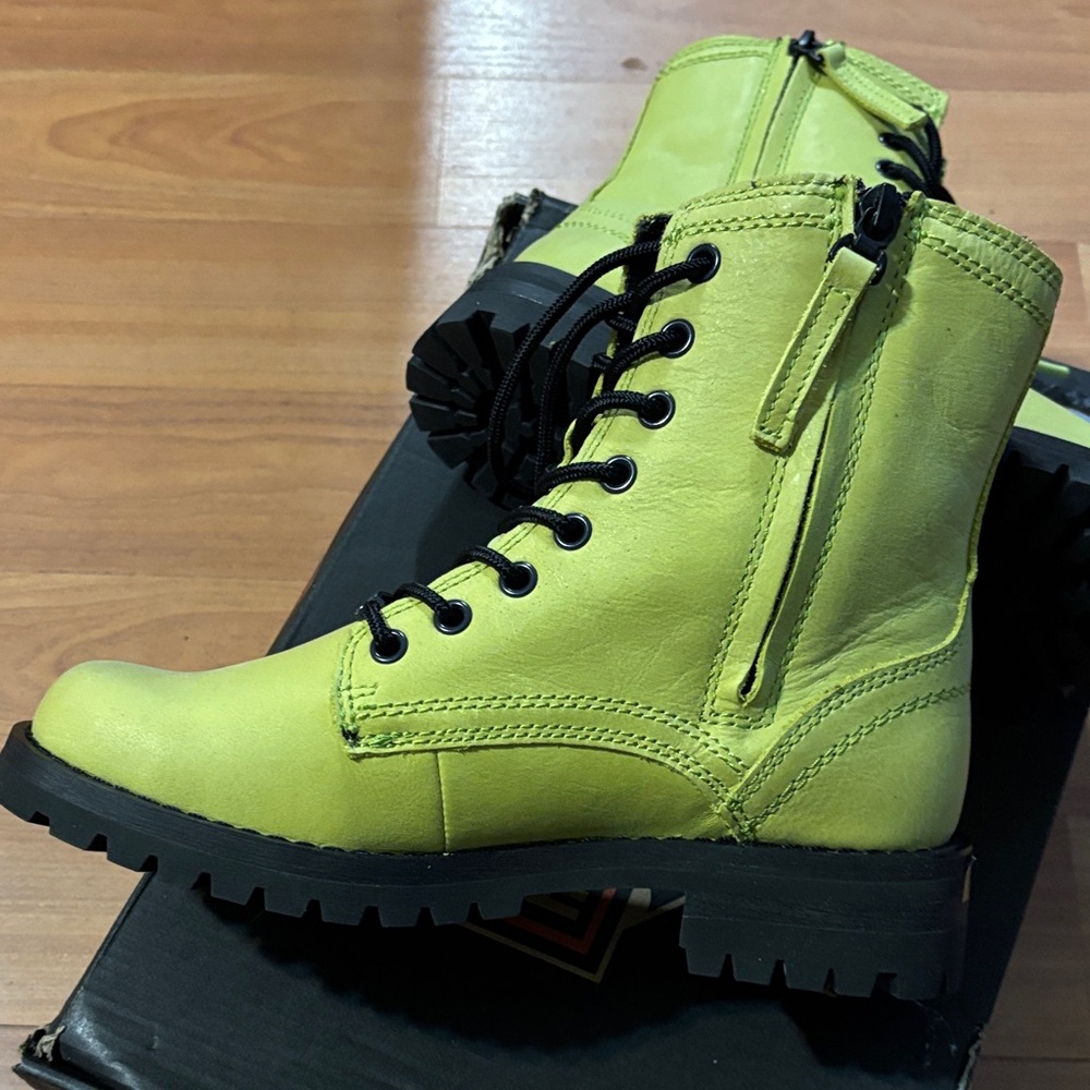 Harley-Davidson Lime Green Ankle Boots - Picture 4 of 5